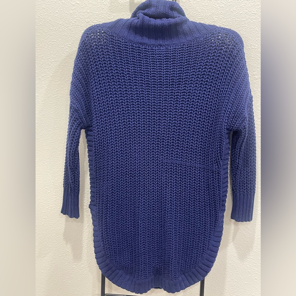 Express Women's 3/4 Sleeve Turtleneck Sweater / Size XS - Picture 6 of 16